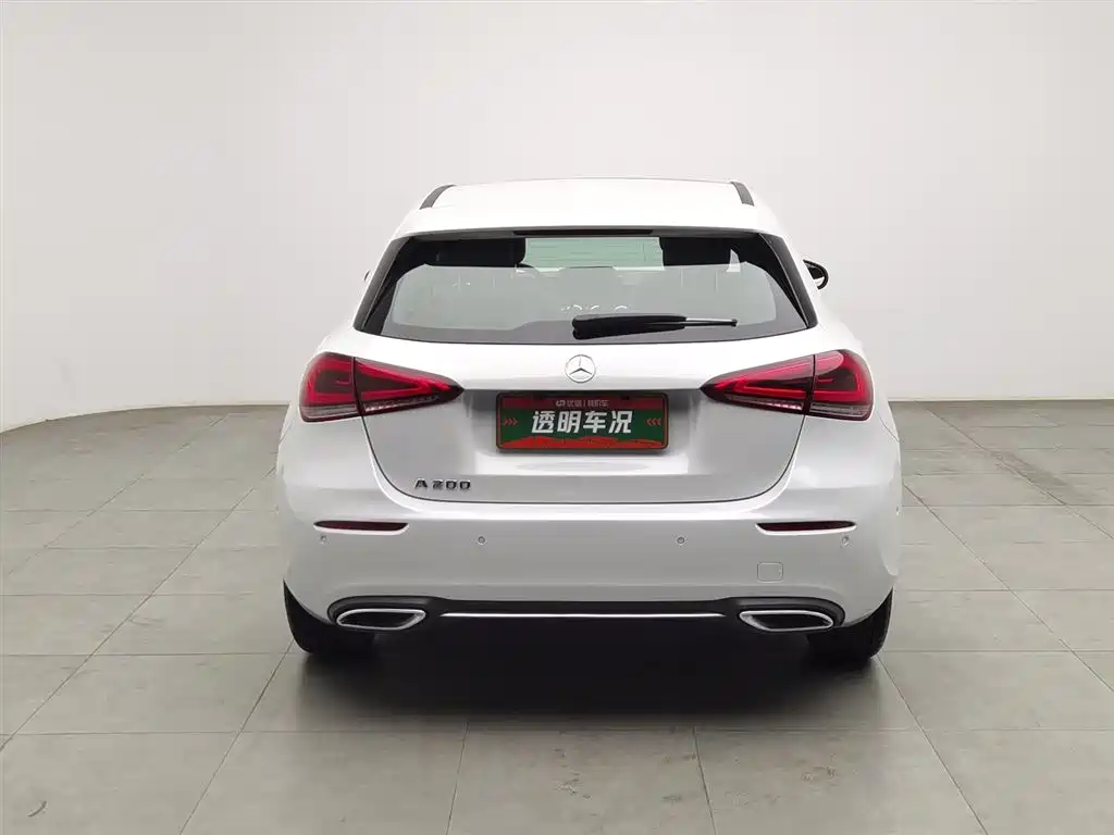 Mercedes-Benz A-Class (Import) 2019 A 200 Dynamic Version фото 4