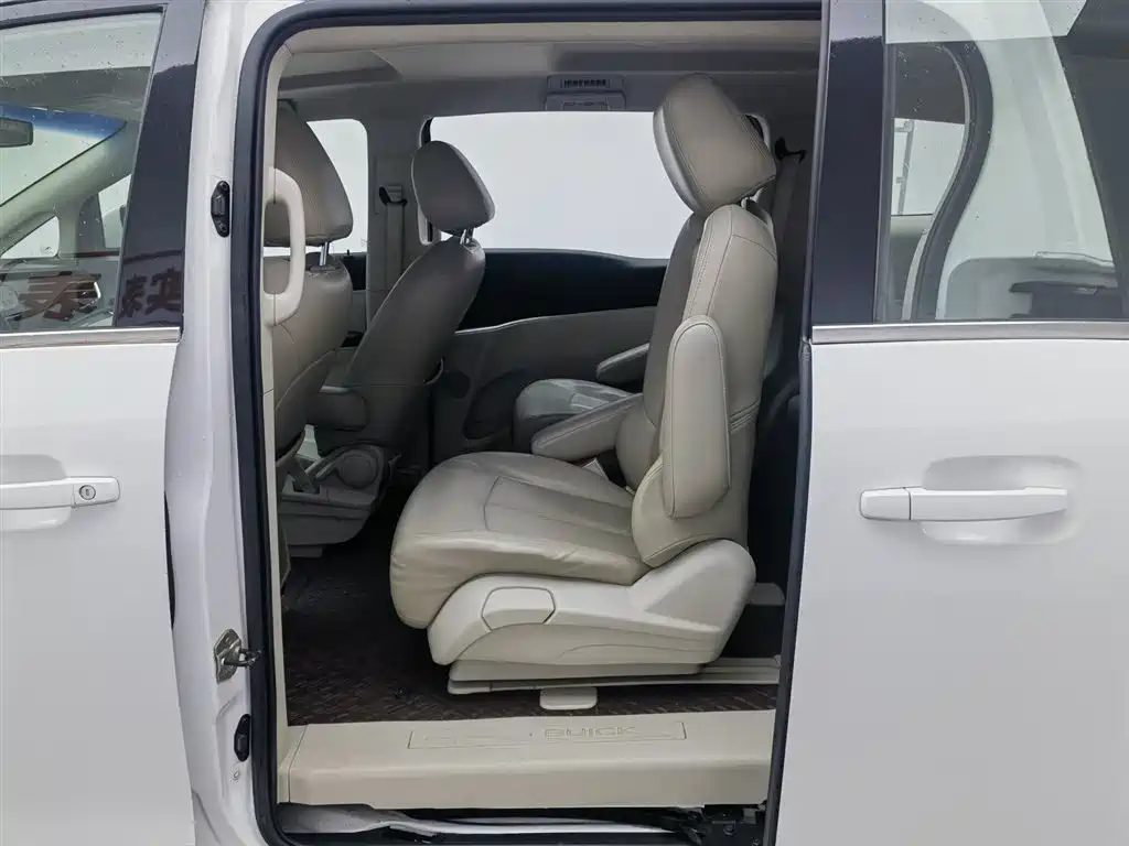 Buick GL8 2021 Land Business Class 652T Comfort фото 15