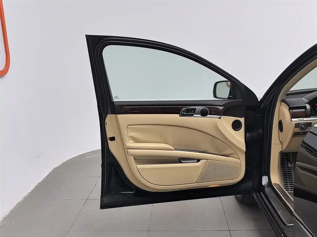 Volkswagen Phaeton 2012 3.0L Executive фото 8