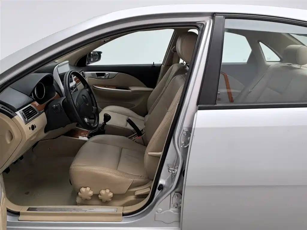 Buick Excelle 2008 1.6LE-MT фото 10