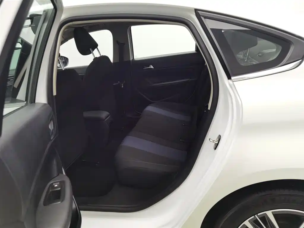 Peugeot 308 2019 230THP Automatic Luxury Edition China VI фото 15