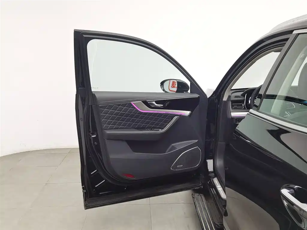 Hongqi HS5 2019 2.0T Smart Connect Enjoy Edition фото 8