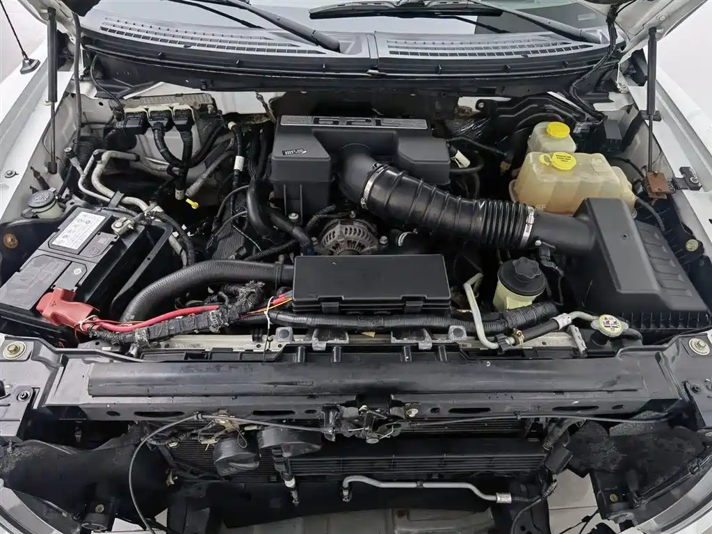 Ford F-150 Raptor 2014 6.2L US Version фото 6