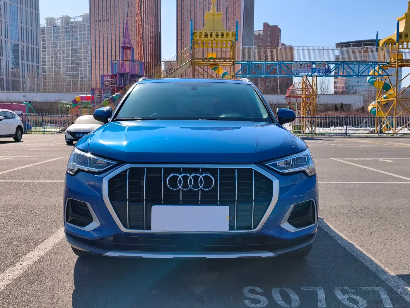 AUDI Q3