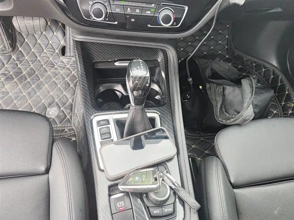 BMW 1 Series 2017 118i Sport фото 10