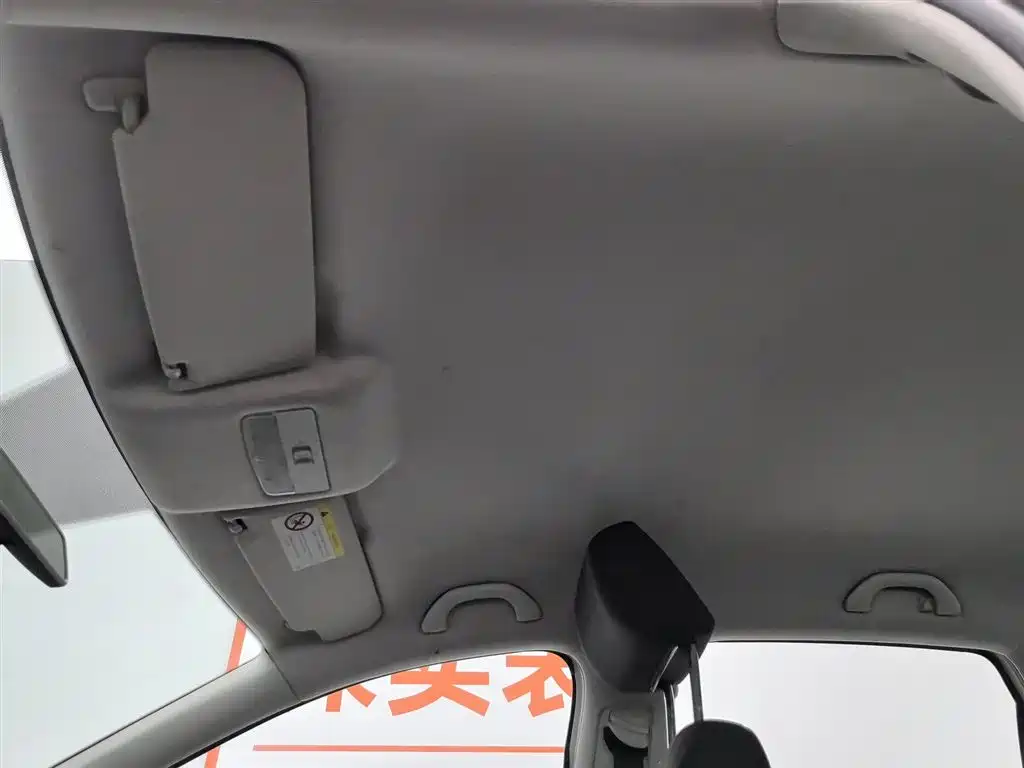 Volkswagen Polo 2016 1.4L Manual Trend фото 14