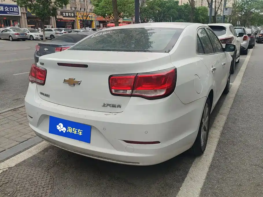 Chevrolet Malibu 2018 530T Automatic Luxury Edition фото 3