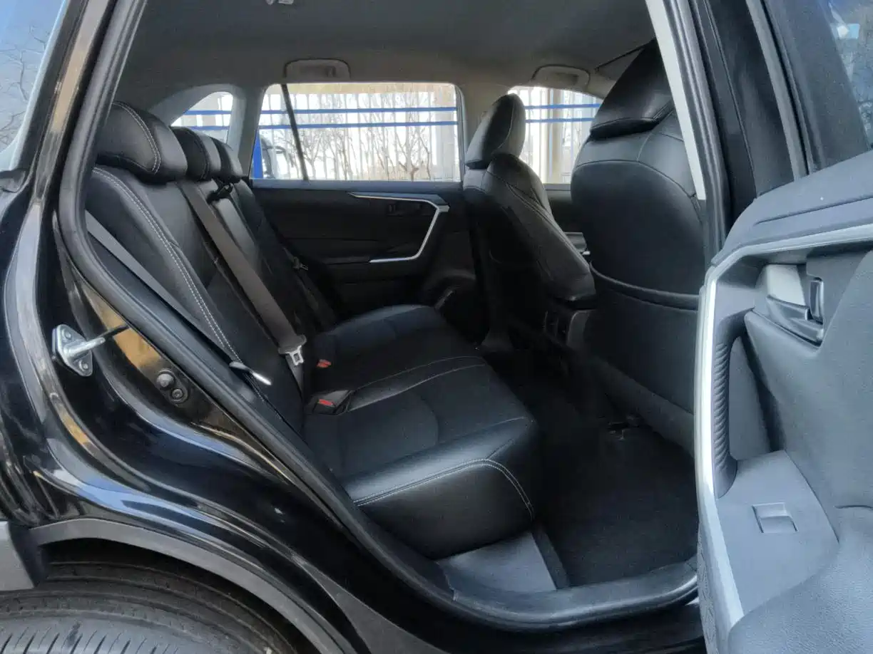 Toyota Wildlander 2022 Facelift 2.0L CVT 2WD Leading Edition фото 12