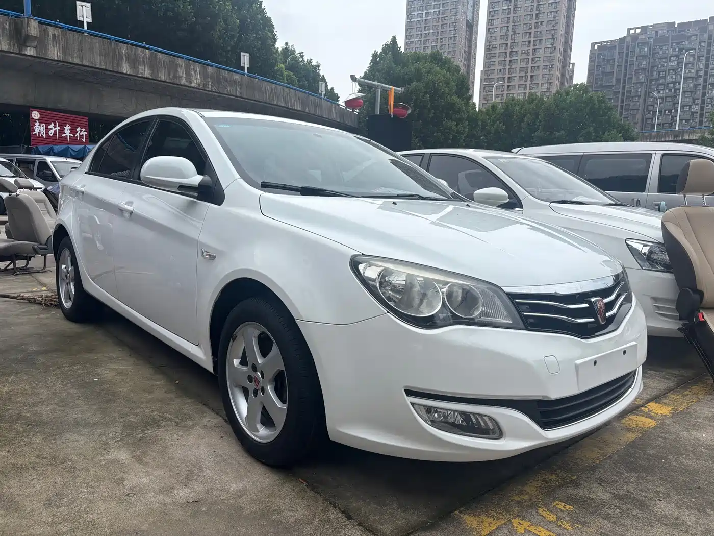 Roewe 350 2014 2013 350C 1.5L Automatic Joy Edition