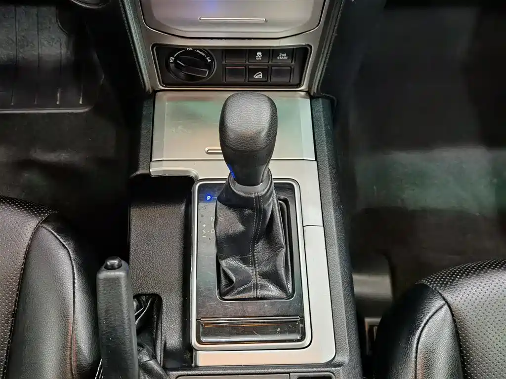 Toyota Prado 2018 3.5L Auto SX фото 13