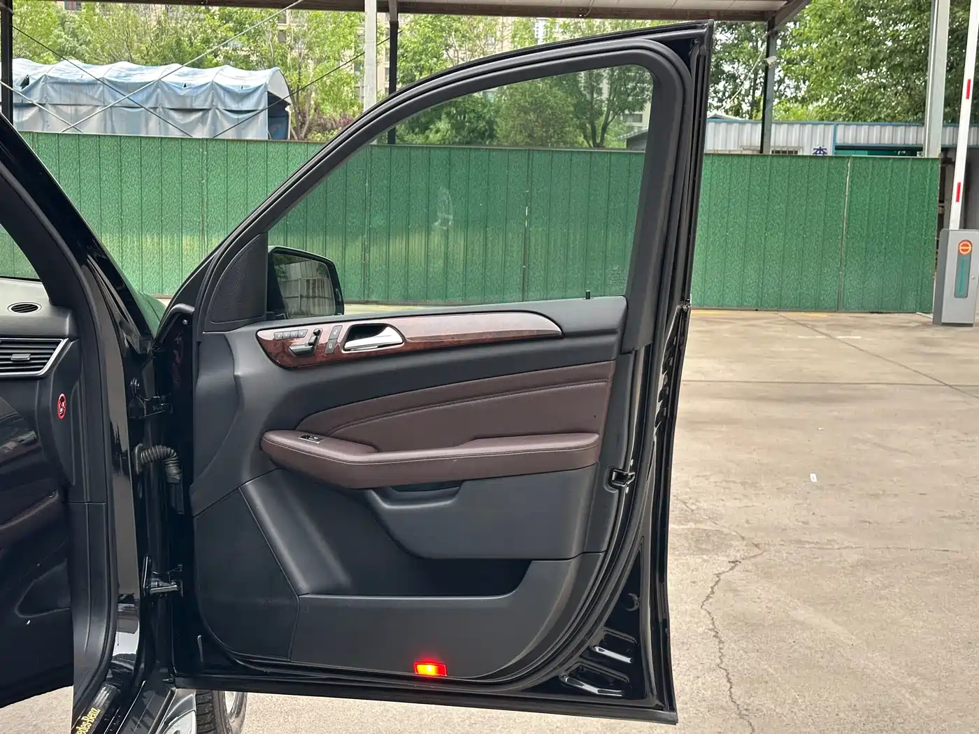 Mercedes-Benz M-Class 2012 Model ML 350 Luxury фото 16