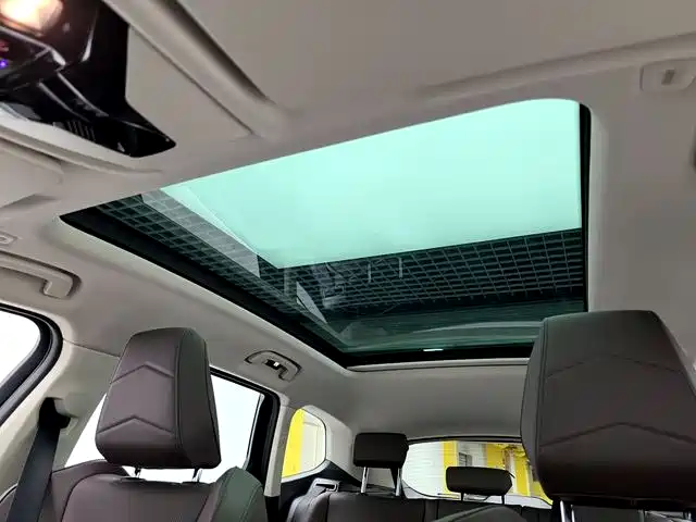 BMW iX1 2023 xDrive30L M Sport Package фото 19
