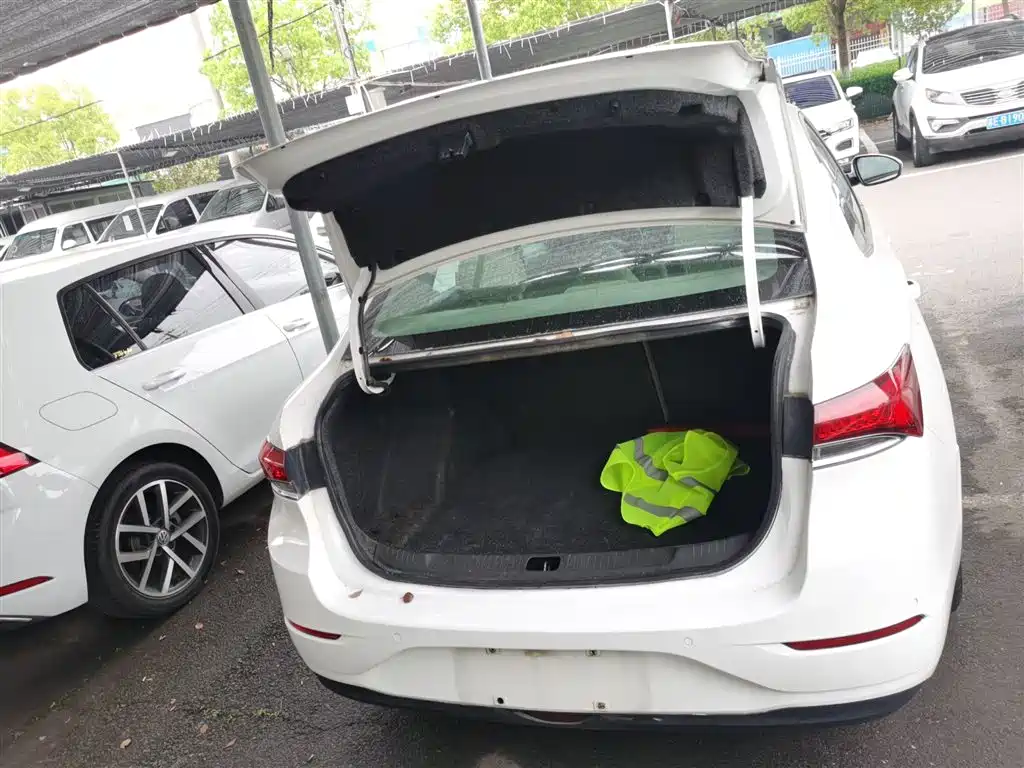 Buick Excelle 2019 15T DCT Connected Elite Type China VI фото 9