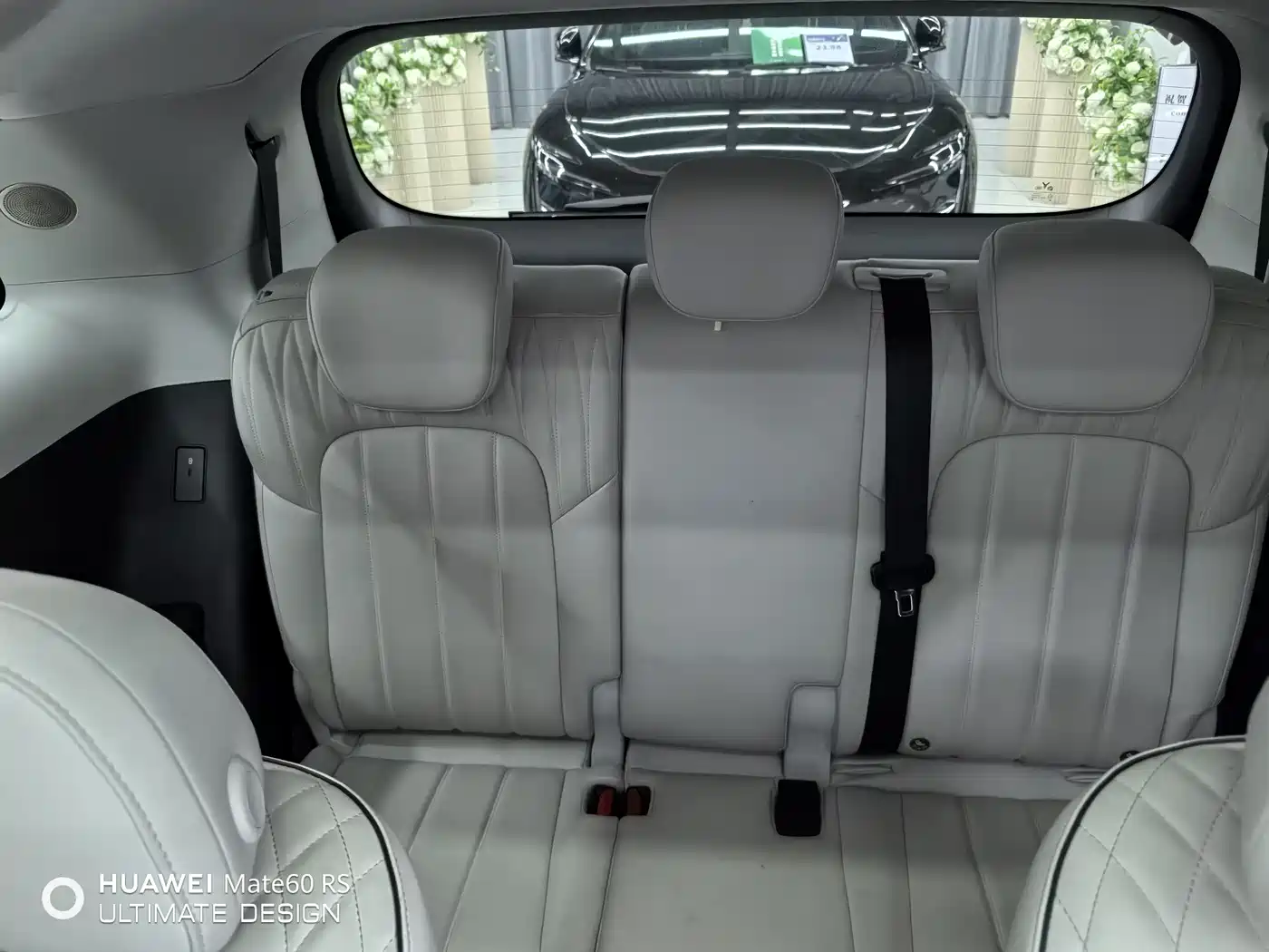 Voyah Auto Voyah Dreamer 2025 PHEV AWD Flagship Kunpeng Edition фото 14