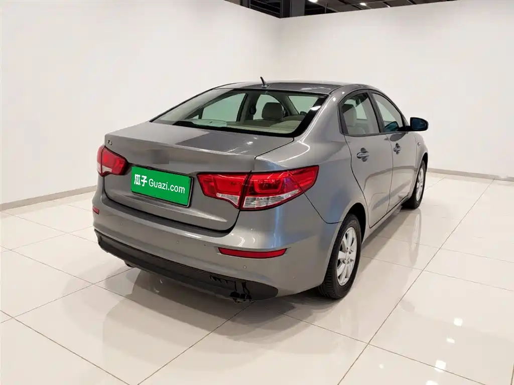 Kia K2 2015 Sedan 1.4L MT GLS фото 4