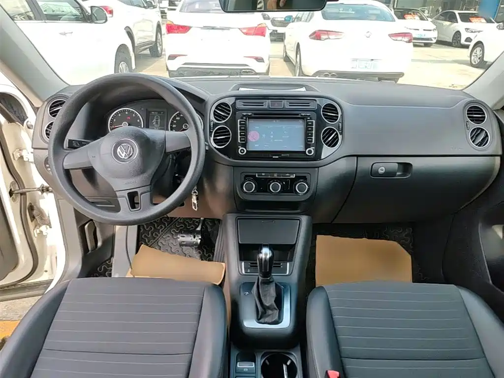 Volkswagen Tiguan 2013 1.8TSI Auto 2WD Trend Edition фото 10