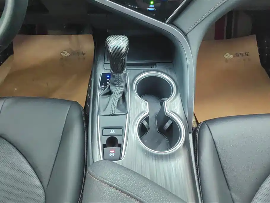 Toyota Camry 2022 2.0GVP Leading Edition фото 16