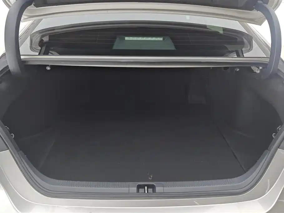 Toyota Camry 2019 2.0G Luxury Edition China VI фото 4