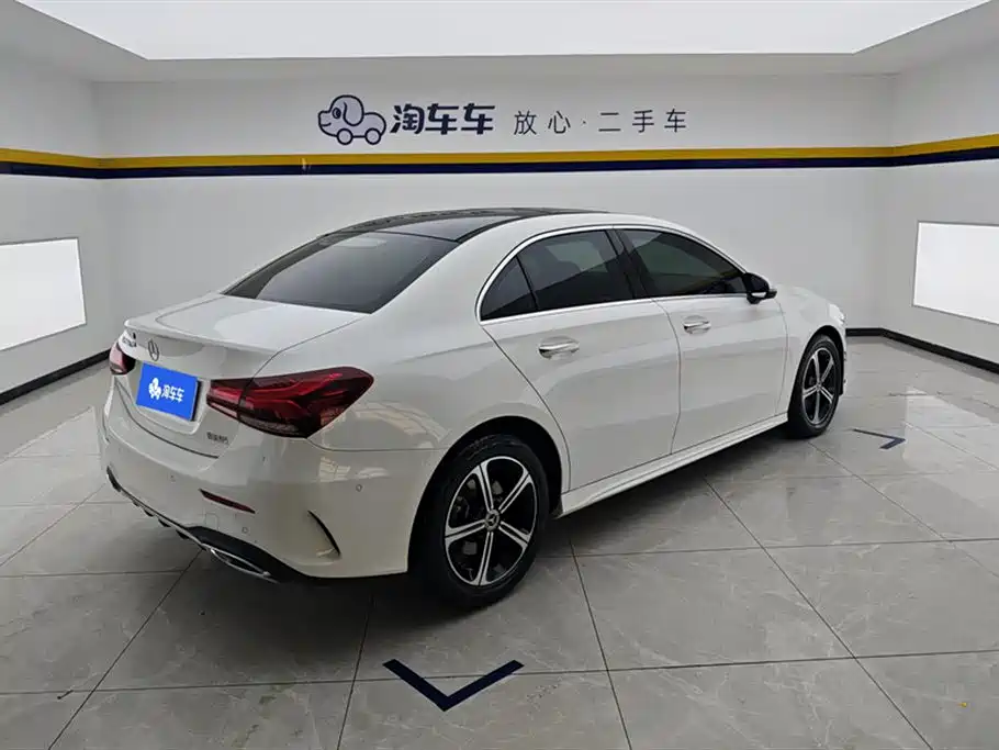 Mercedes-Benz A-Class 2022 A 200 L Sport Sedan Style фото 3