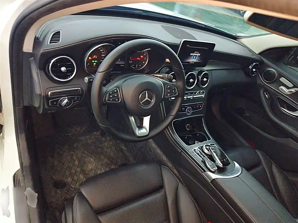 Mercedes-Benz C-Class 2018 C 200 L Sport Edition фото 10