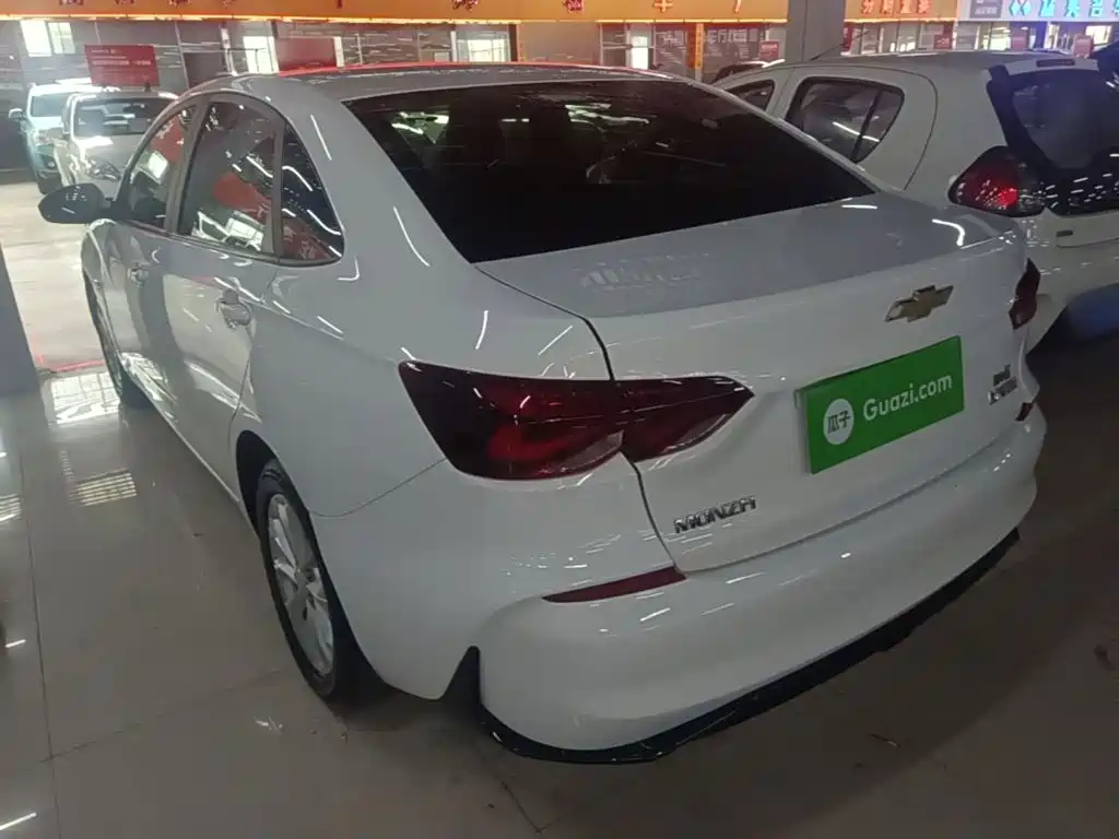 CHEVROLET CRUZE
