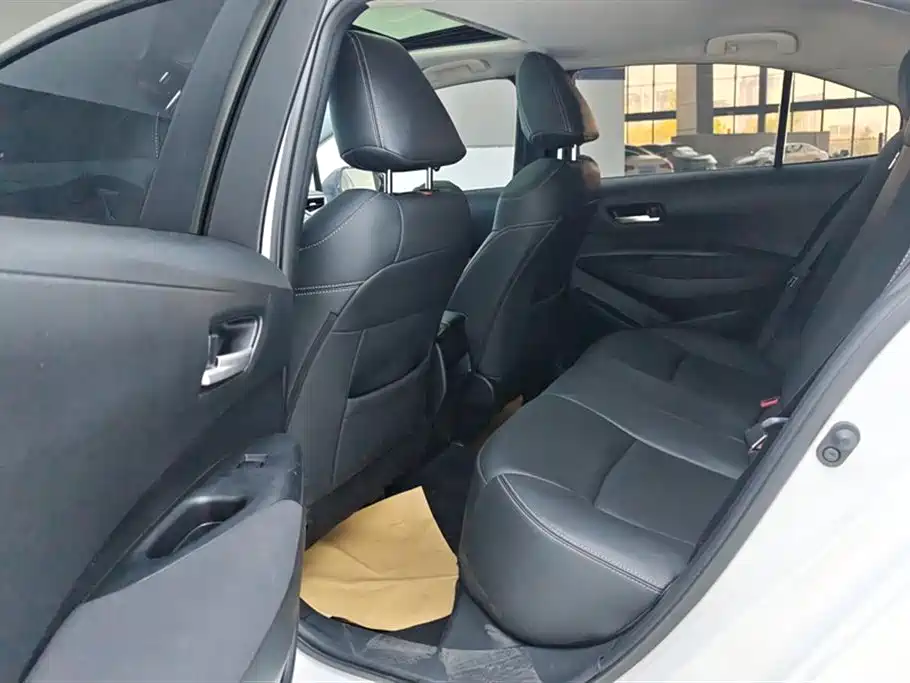 Toyota Corolla 2021 1.2T S-CVT Elite PLUS Edition фото 11
