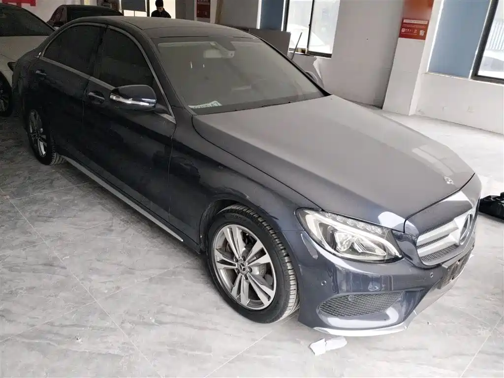 Mercedes-Benz C-Class 2018 C 200 L Sport Edition фото 4