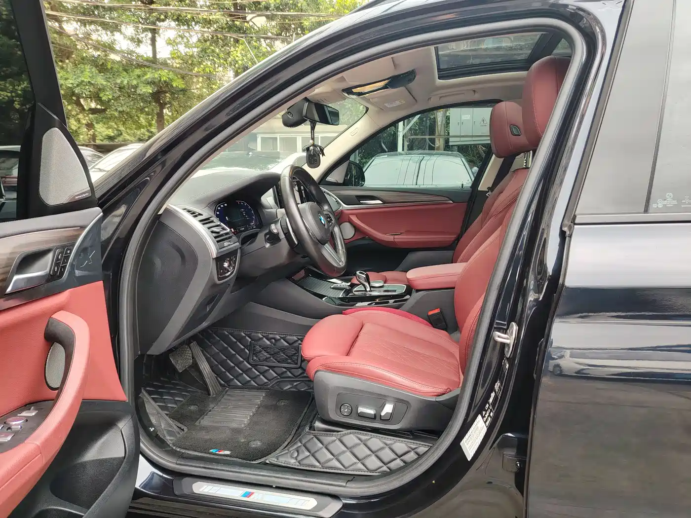 BMW X3 2022 xDrive30i Leading M Night Package фото 6