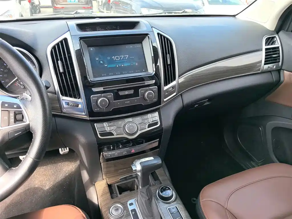 Haval H9 2016 2.0T 4WD Elite 7-seater фото 15