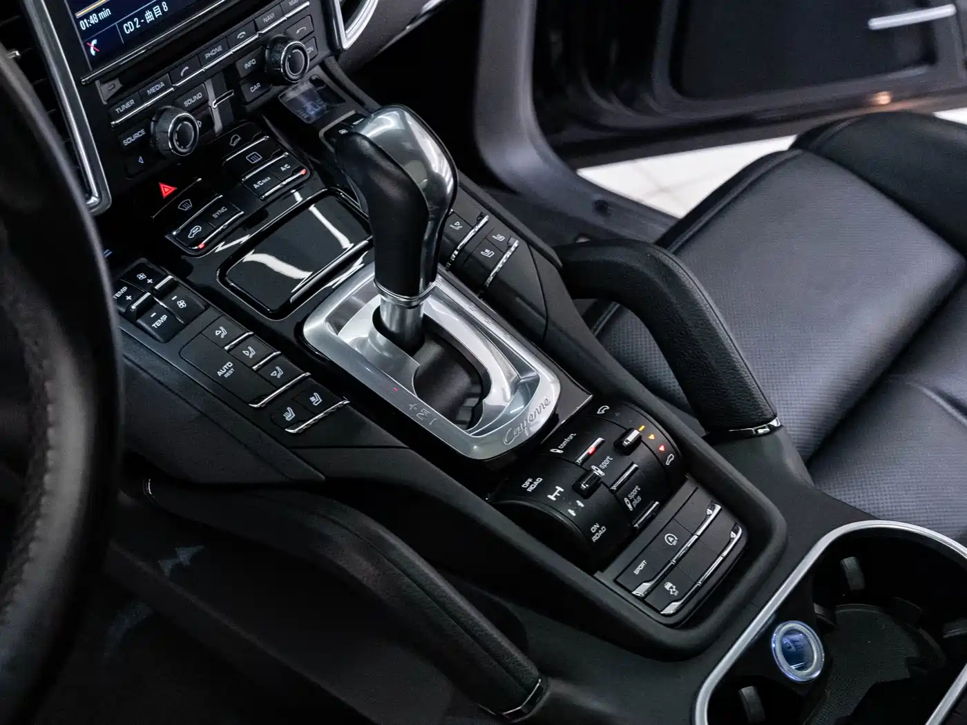 Porsche Cayenne 2015 Cayenne S 3.6T фото 10