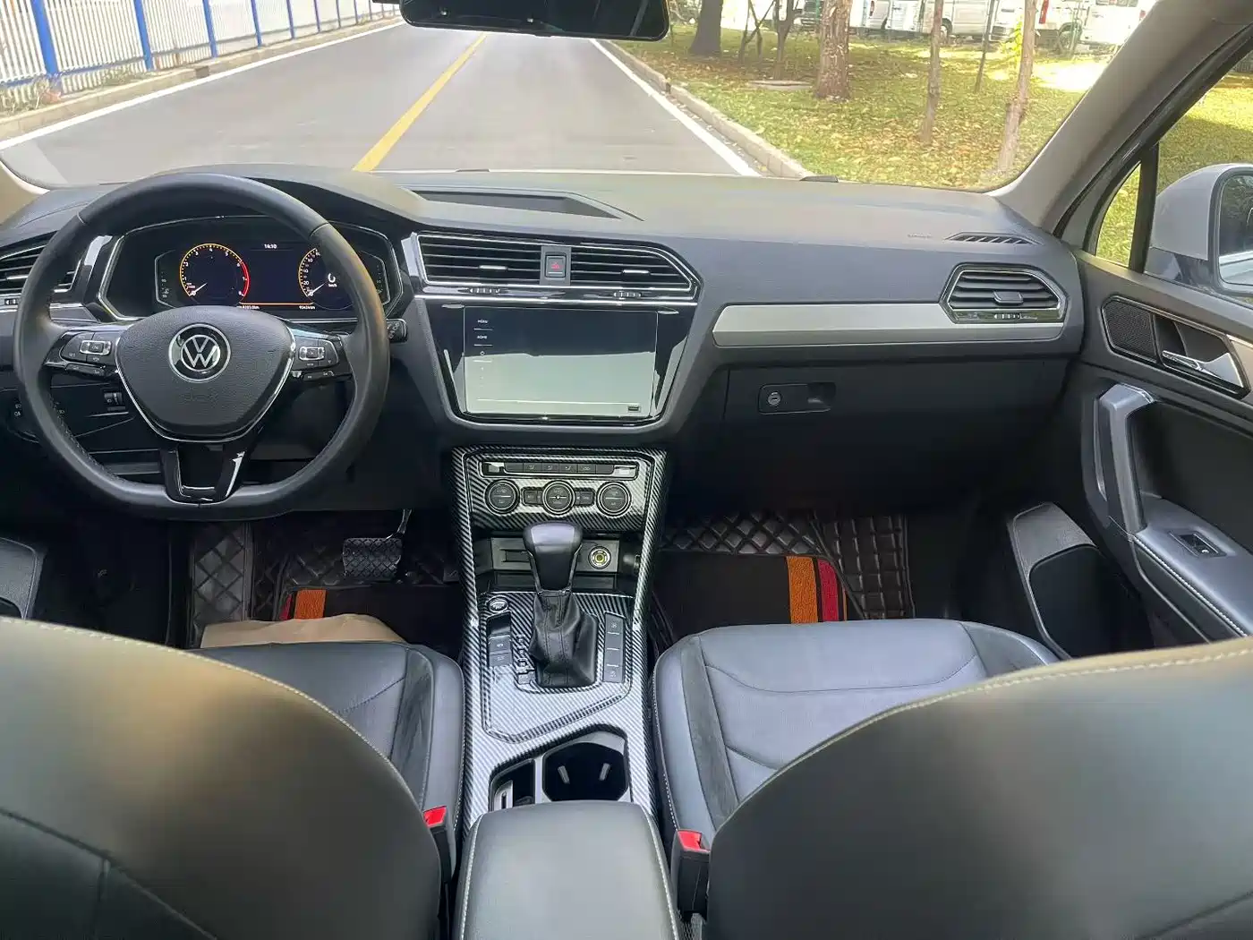 Volkswagen Tiguan L 2020 330TSI Auto 2WD Trend China VI фото 8