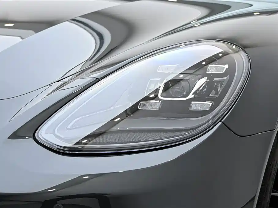 PORSCHE PANAMERA NEW ENERGY