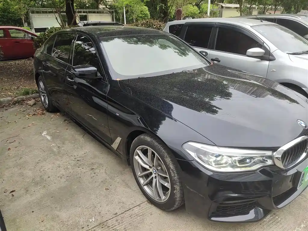 BMW 5 Series 2018 525Li M Sport Package фото 4