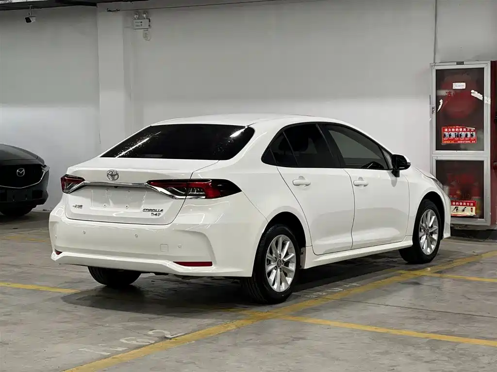 Toyota Corolla 2021 1.2T S-CVT Elite PLUS Edition фото 5