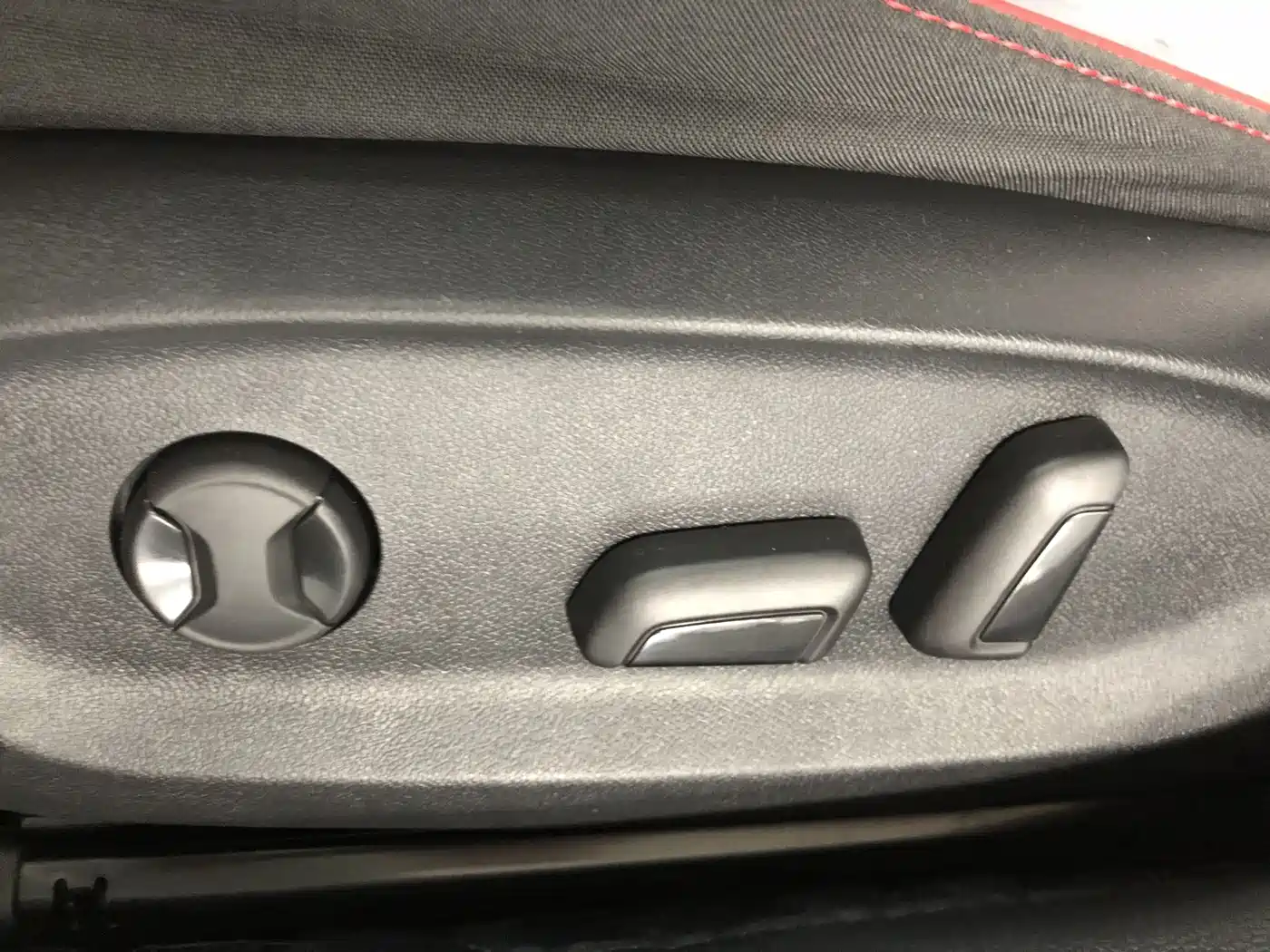 VOLKSWAGEN LINGDU