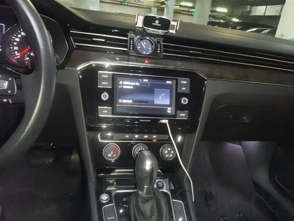 Volkswagen Magotan 2019 330TSI DSG Leading China VI фото 6