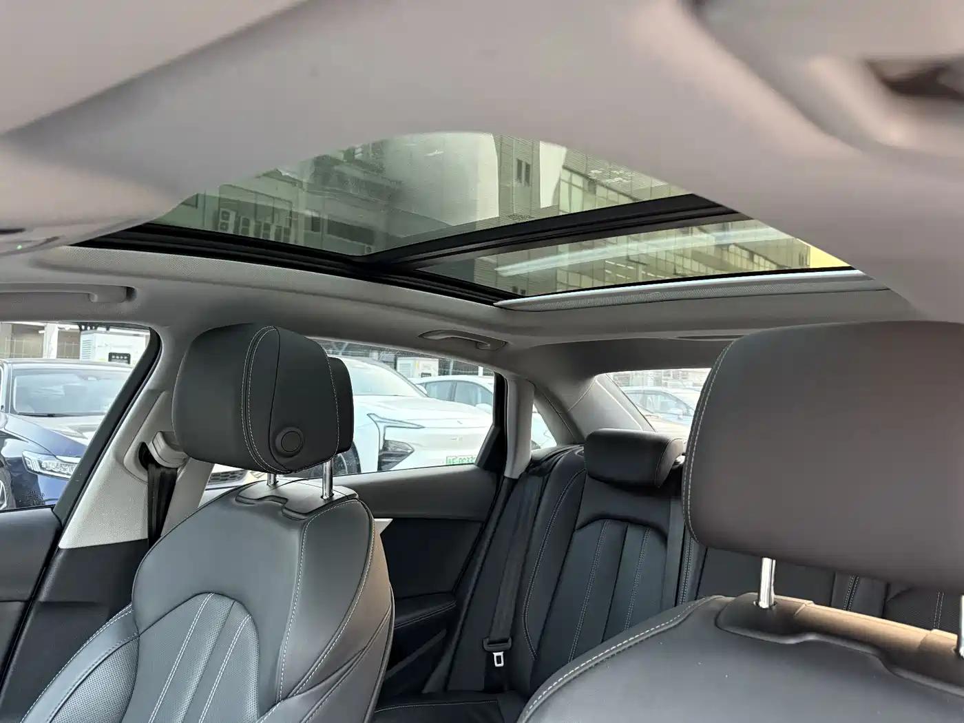 Audi A4L 2022 40 TFSI Luxury Dynamic фото 14
