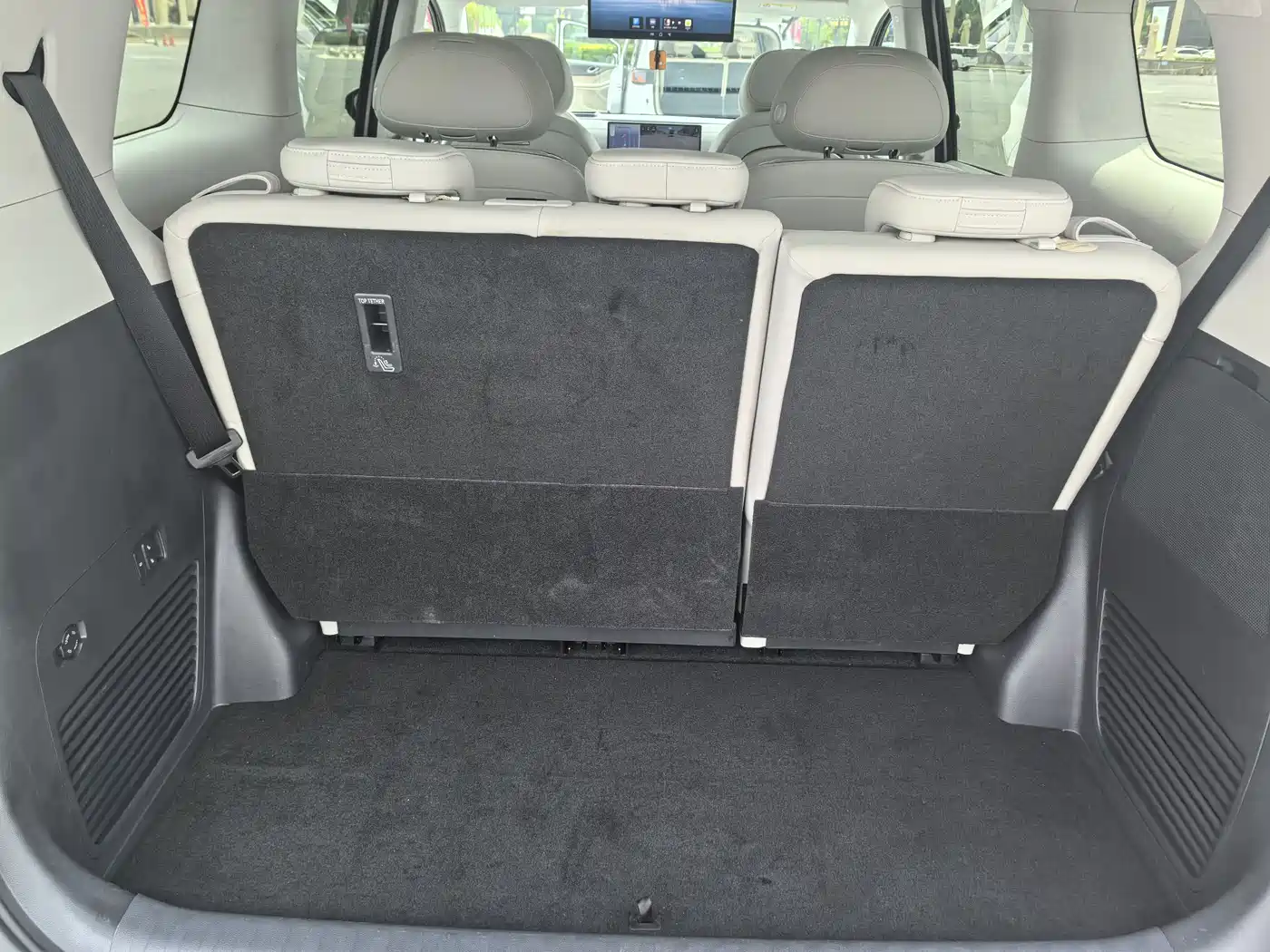 Voyah Auto Voyah Dreamer 2025 PHEV AWD Flagship Qian Kun Edition фото 21