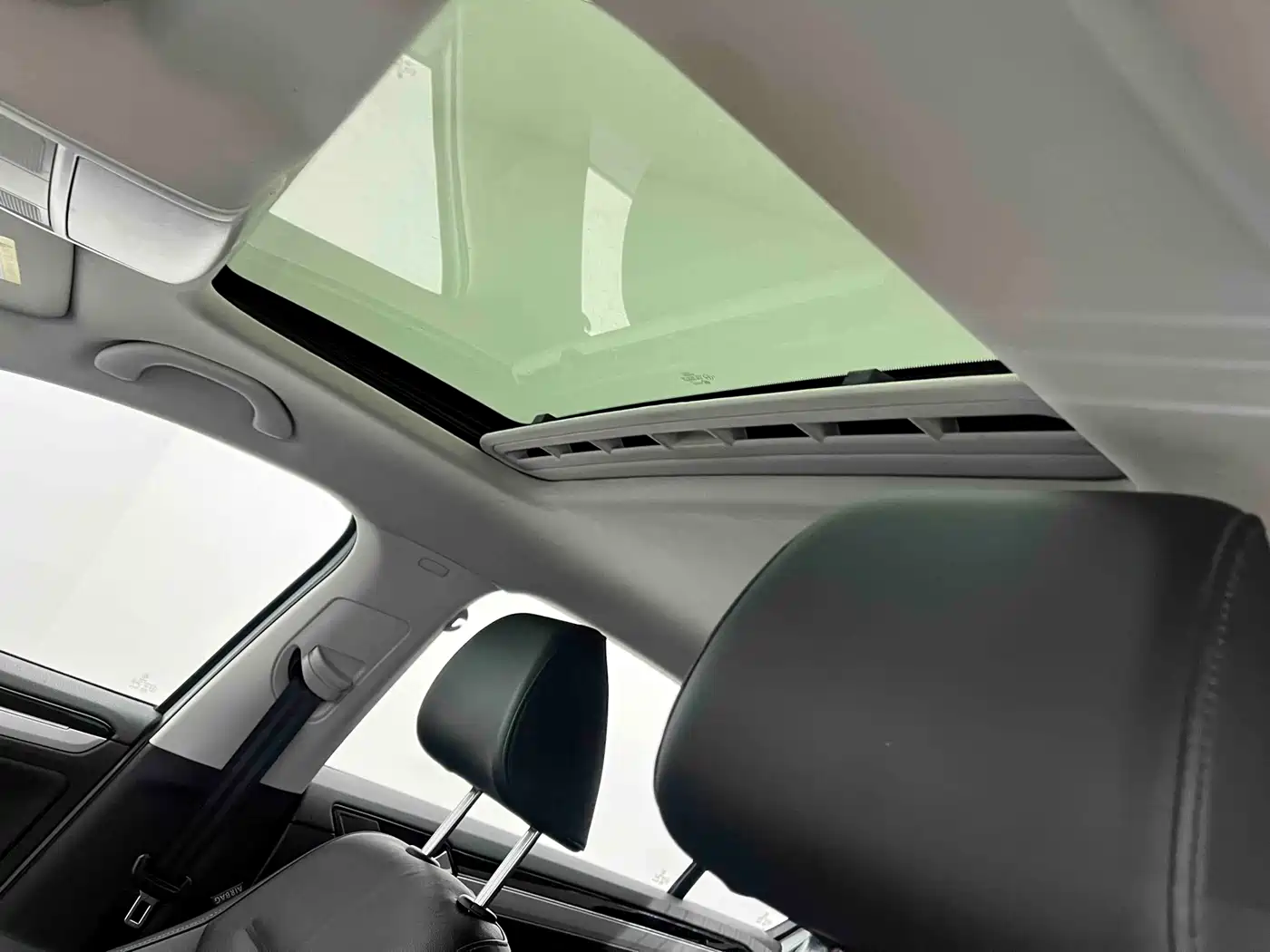Volkswagen Sagitar 2018 280TSI DSG Comfort фото 11