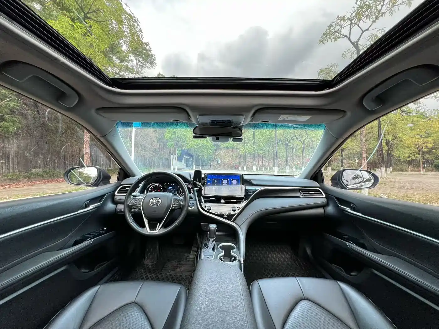 Toyota Camry 2023 2.0G Luxury Edition фото 5
