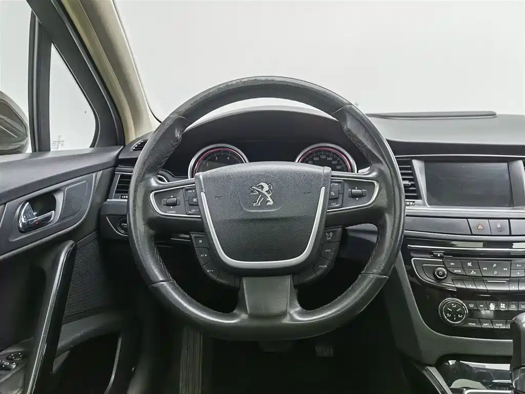 Peugeot 508 2015 1.8THP Auto Flagship Edition фото 11
