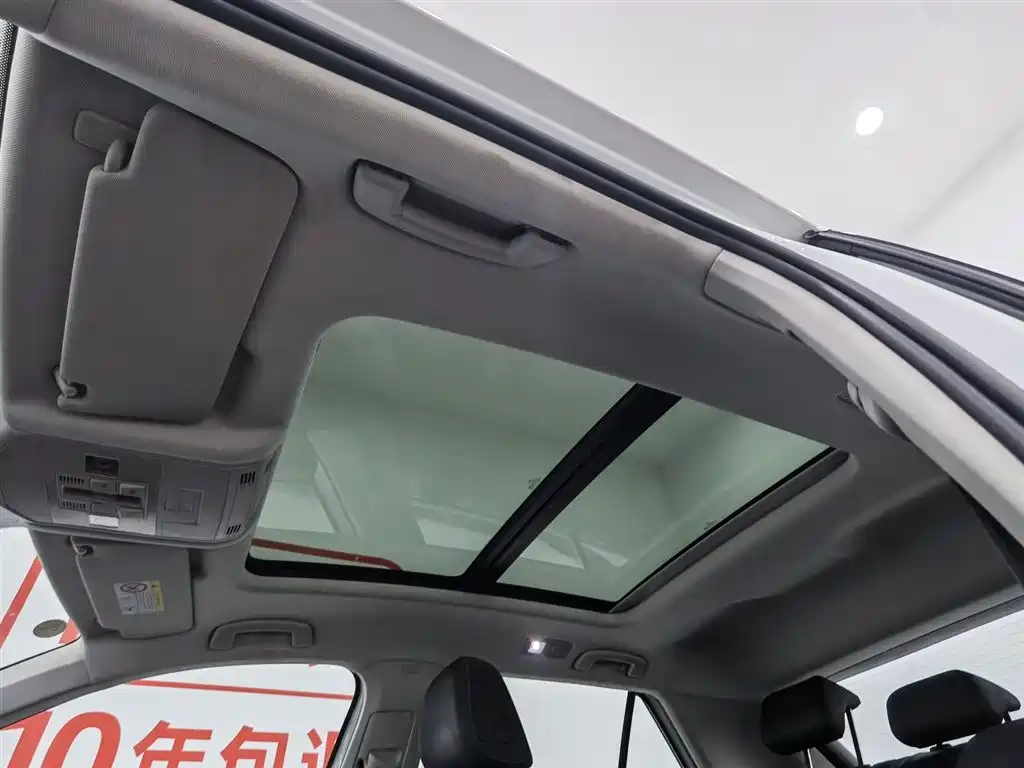 Volkswagen T-ROC 2022 280TSI DSG 2WD Elite PLUS фото 14