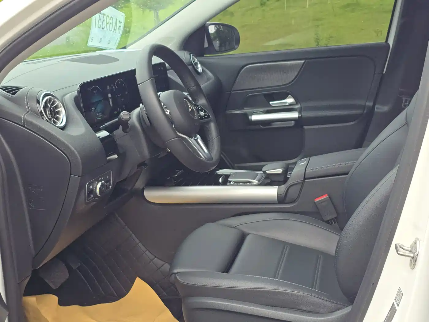 Фото 9 - Mercedes-Benz EQA