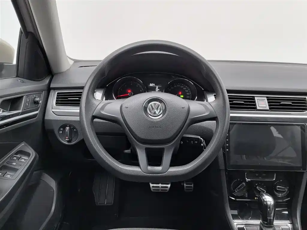 Volkswagen C-TREK 2017 1.6L Automatic Comfort фото 11
