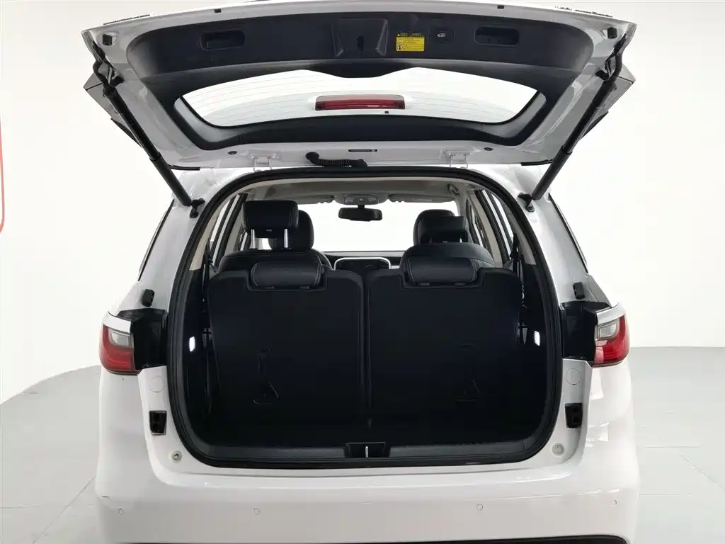 BYD Song MAX 2018 1.5T Automatic Smart Connected Premium 6-Seater фото 16