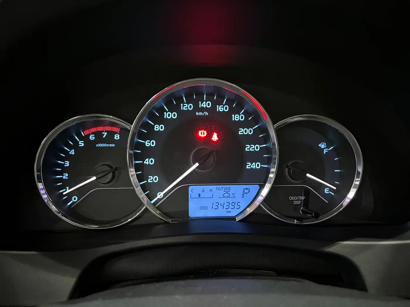 Toyota Corolla 2017 Facelift 1.2T S-CVT GL фото 14