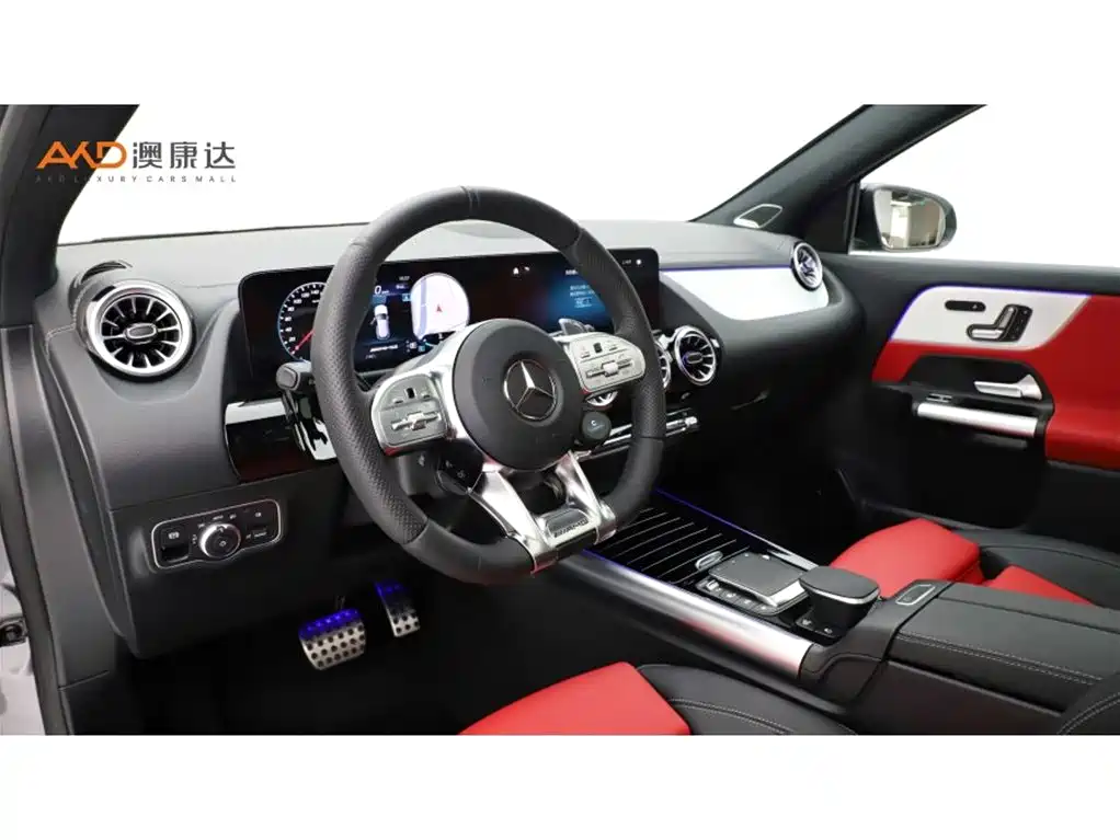 MERCEDES-BENZ GLA AMG