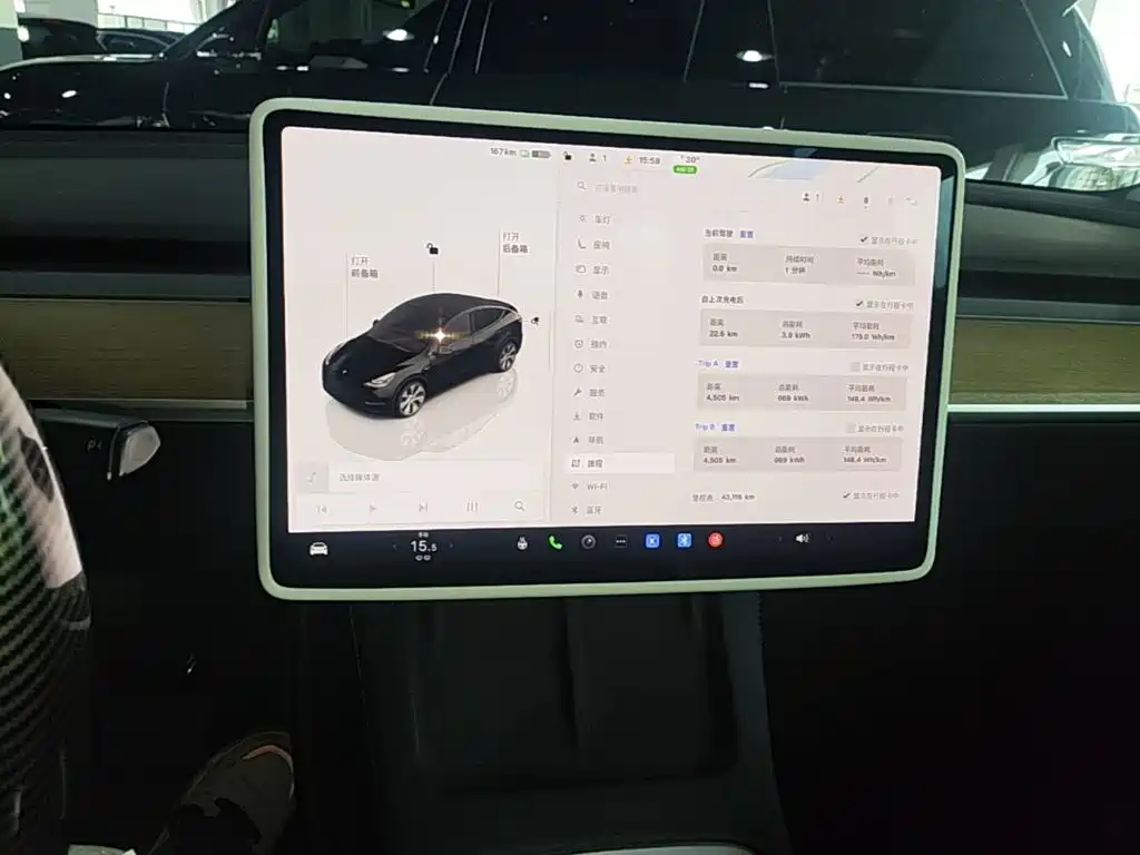 Фото 13 - Tesla Model Y