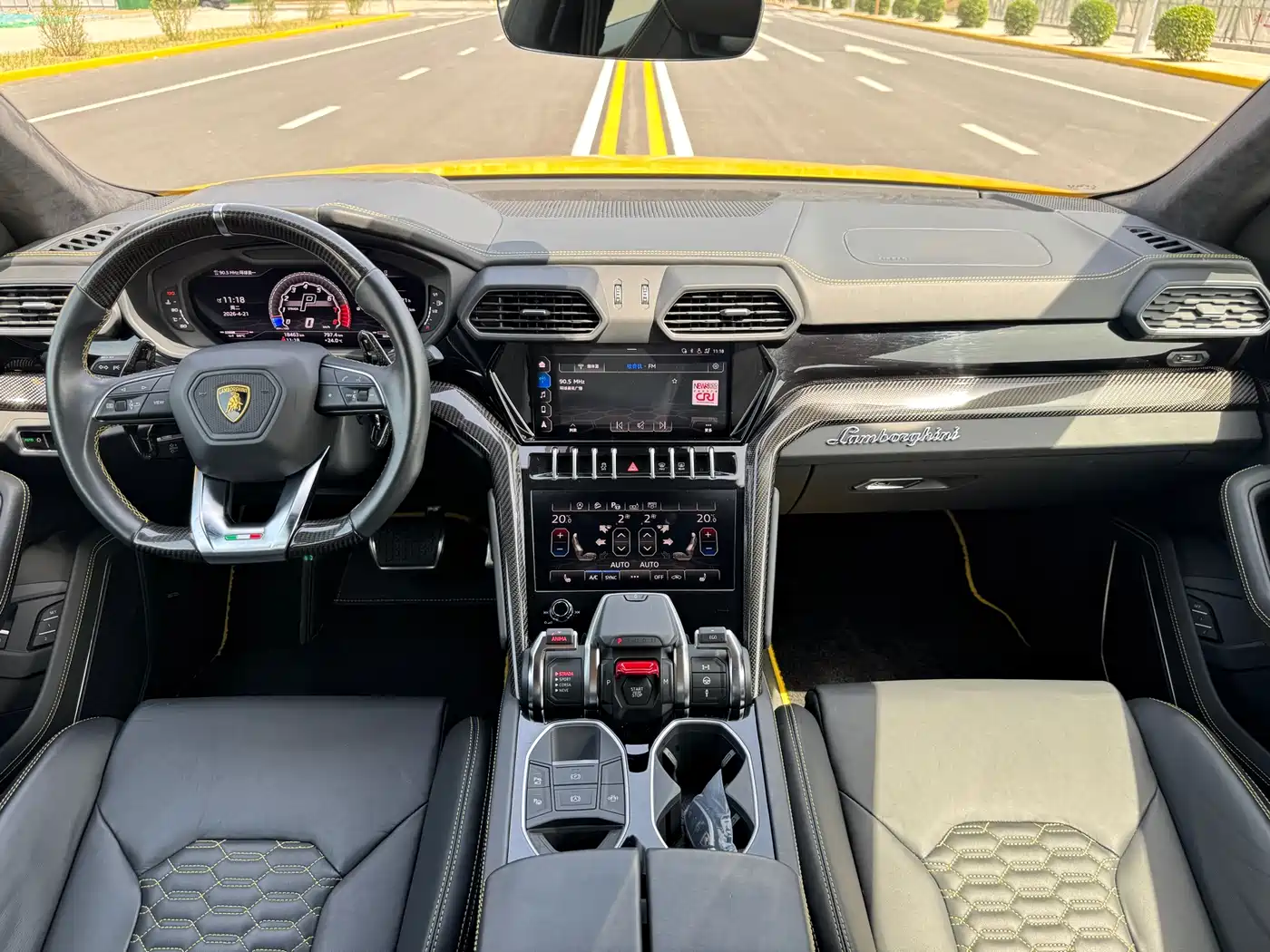 Lamborghini Urus 2021 4.0T V8 фото 15