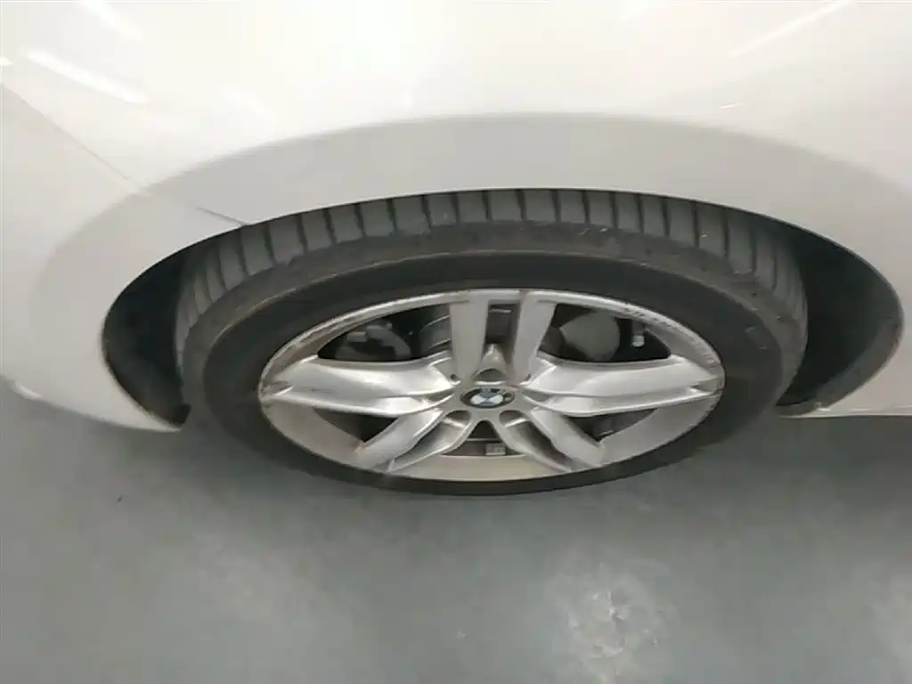 BMW 1 Series 2019 118i M Sport Package фото 23
